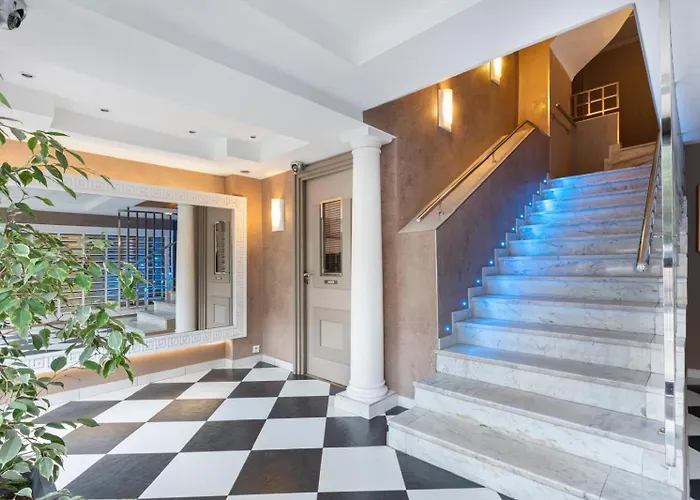 Art Rouaze * Κάννες