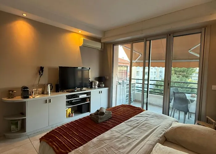 Art Rouaze アパート